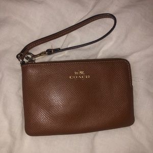 ⭐️⭐️SALE⭐️⭐️Coach Wristlet
